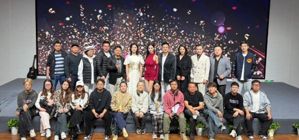 海直播携手共创：《星光歌王》重磅来袭，敬请期待